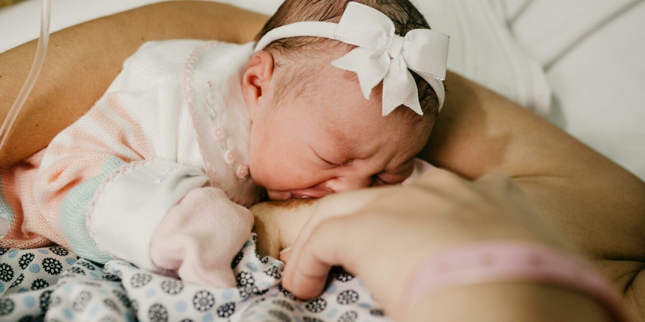 L’allaitement maternel naturel des bébés 0-2 ans sans stress