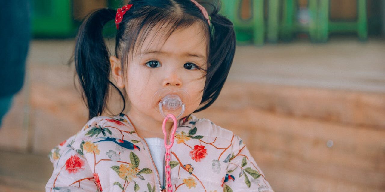 Immortaliser Bébé : Le Guide pour Ne Plus Perdre un Seul Souvenir avec Baby Journal