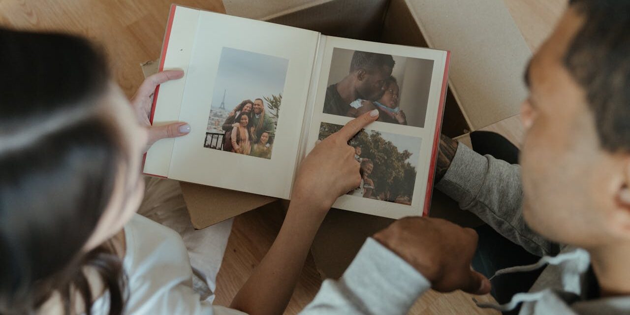 Journal Bébé Personnalisé 2026 : Le Mensuel qui Immortalise Chaque Instant de Votre Enfant