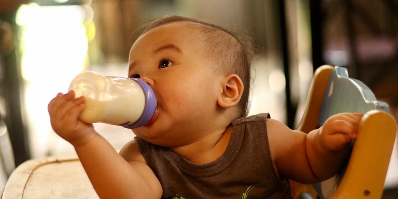 Introduction Aliments Bébé : Guide Pas à Pas + Souvenirs dans Baby Journal