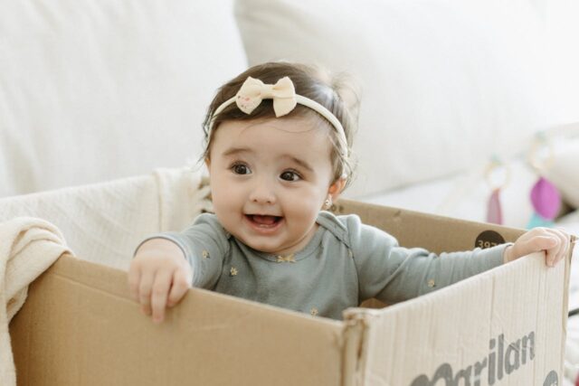 bébé textures aime explorer-baby journal