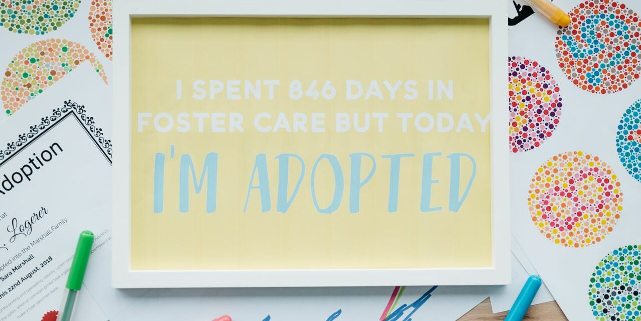 Adoption : Créer un Journal qui Raconte Toute l’Histoire de Votre Enfant