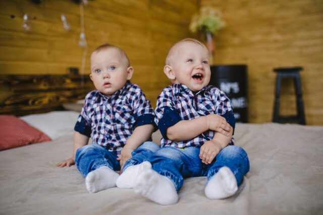 jumeaux premiers mois souvenirs-baby journal
