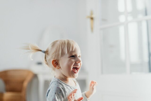 mèche cheveux bébé garder-baby journal