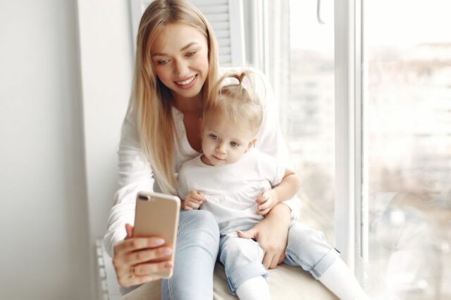 sharenting risques-baby journal