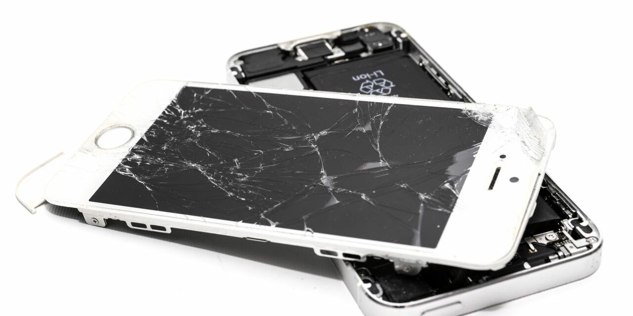 Téléphone Cassé ou Volé : Comment Récupérer (ou Anticiper la Perte) des Photos de Bébé