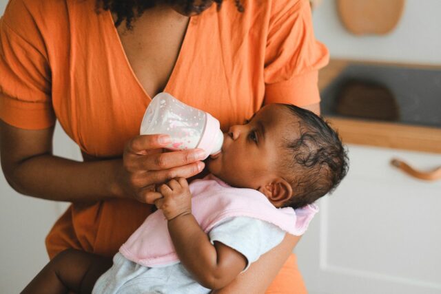 biberon ou allaitement choix-baby journal