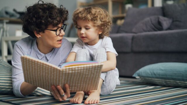 nounou ou crèche avantages-baby journal