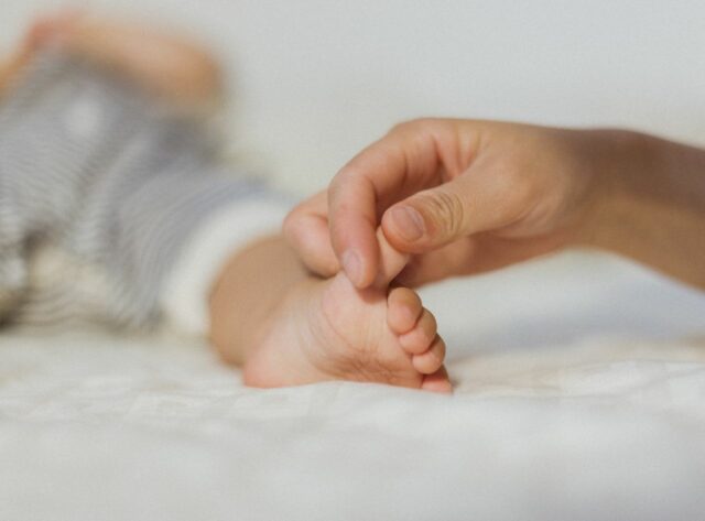ostéopathe bébé quand consulter-baby journal
