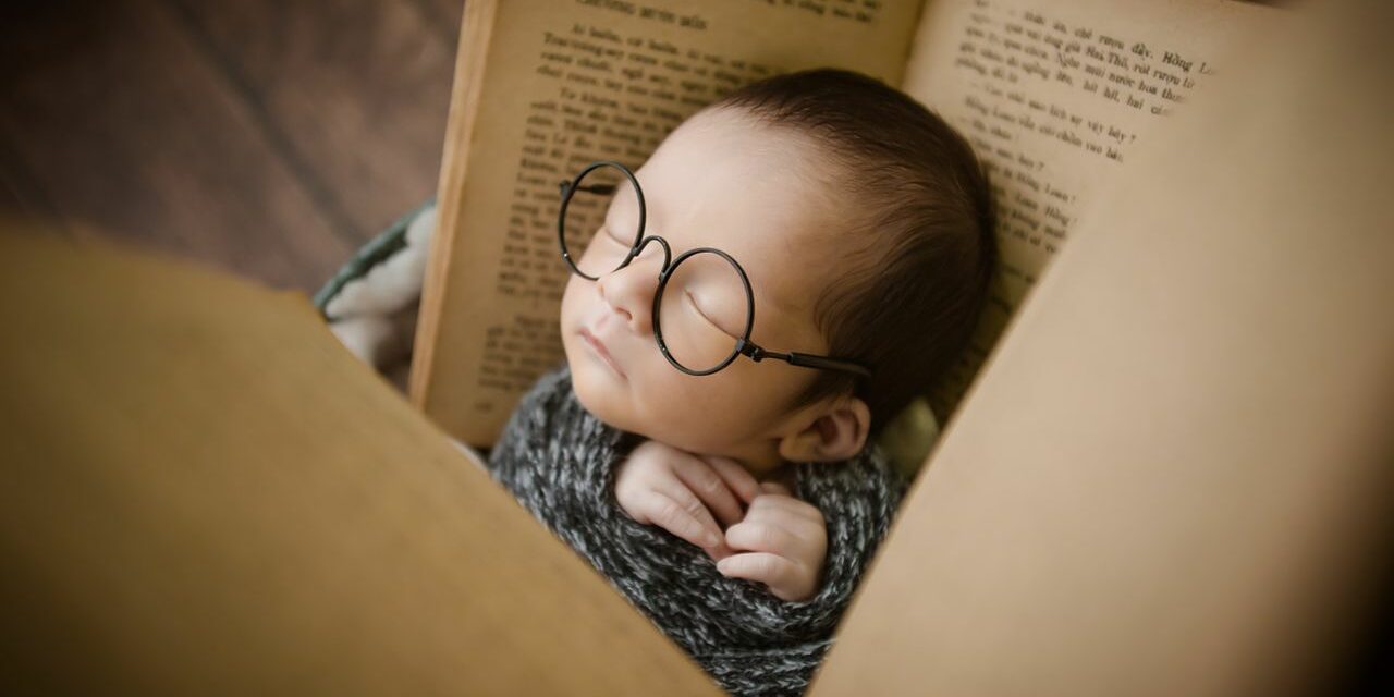 Choisir un Photographe Naissance : Conseils et Budget