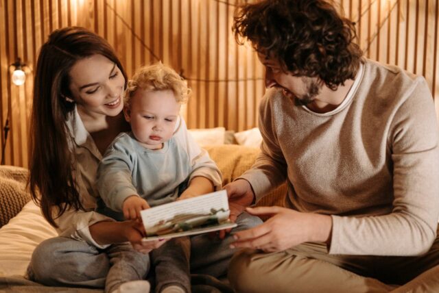 premiers livres bébé choisir-baby journal