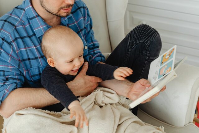 premiers livres bébé choisir-baby journal