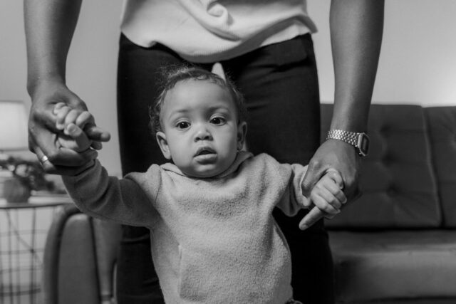 sécurité maison bébé qui marche-baby journal