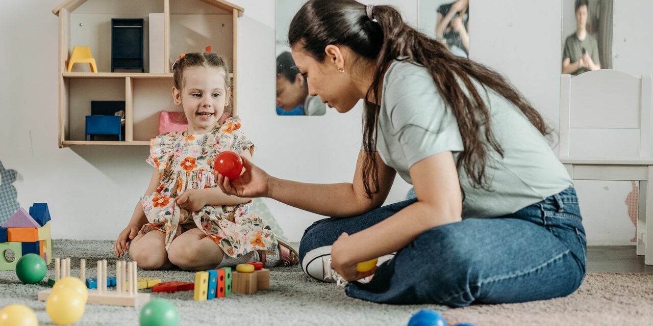 CMG : Comment Bénéficier de l&rsquo;Aide pour la Garde de Son Enfant
