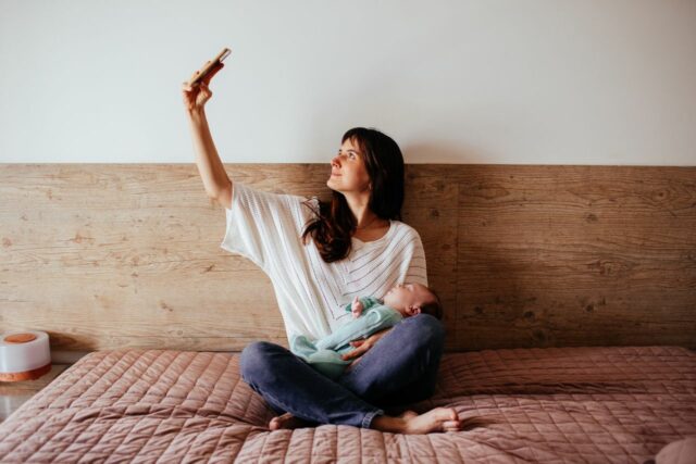 compte instagram privé bébé-baby journal.jpg