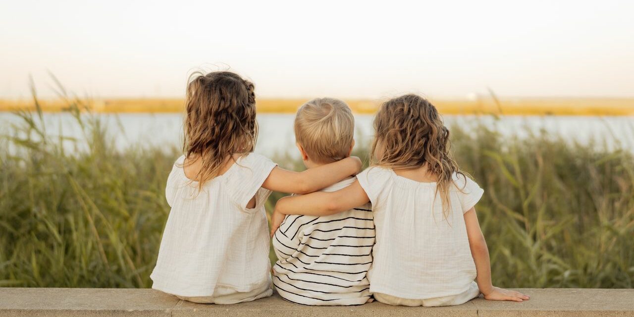 Écart d&rsquo;Âge entre Enfants : Quel Intervalle Idéal selon les Experts