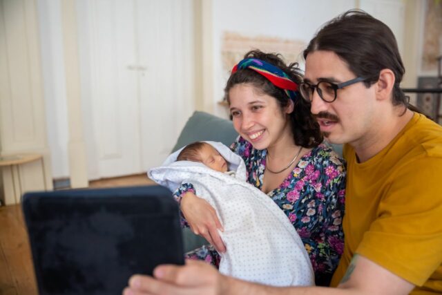 google photos famille partage-baby journal