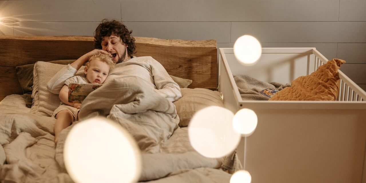 Raconter des Histoires à Son Bébé : Dès Quel Âge et Comment Commencer