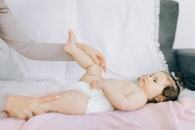 massage bébé technique bienfaits-baby journal
