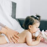 massage bébé technique bienfaits-baby journal