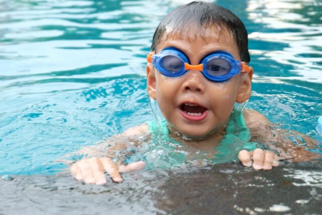 natation bébé premier cours-baby journal