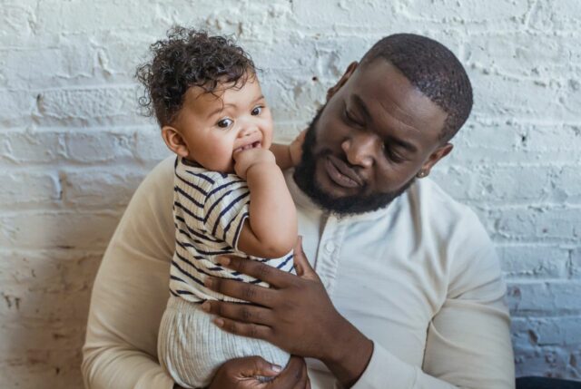 papa et bébé lien créer-baby journal