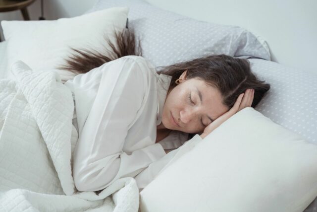 sommeil grossesse position-baby journal