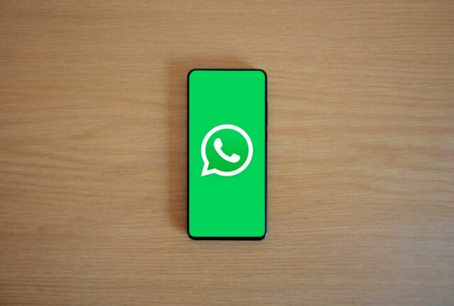 whatsapp groupe famille photos-baby journal