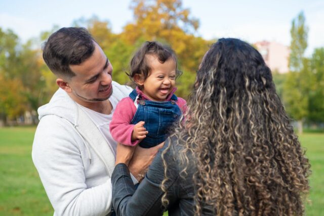 LSF langue des signes bébé parents-Baby journal