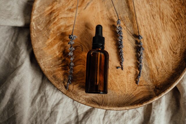 aromathérapie bébé huiles essentielles danger-Baby journal