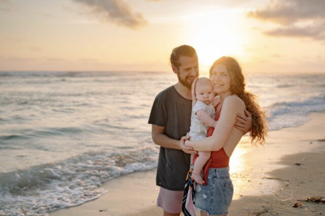 bébé plage soleil mer sécurité-Baby journal