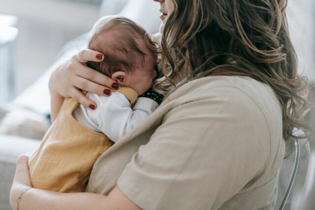 congé maternité maman solo droits-Baby journal