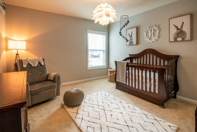 déco chambre bébé tendance 2026-baby journal