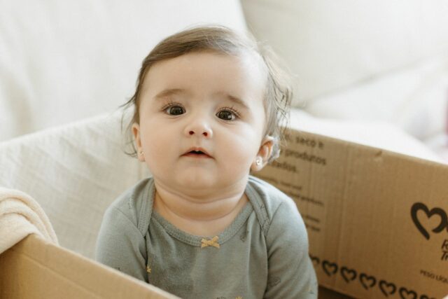 écran télévision bébé moins 3 ans-Baby journal