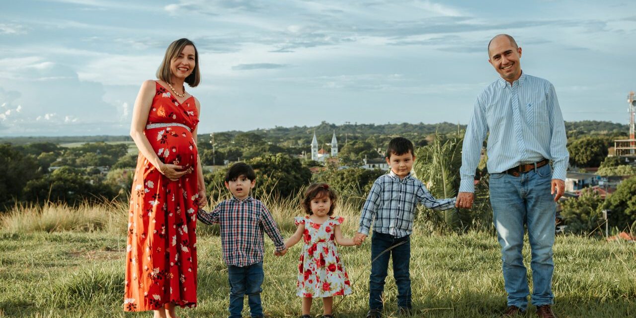 Famille Expatriée avec un Bébé : Comment Bien S&rsquo;Organiser à l&rsquo;Étranger