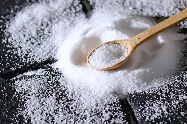 sel sucre bébé alimentation danger-Baby journal
