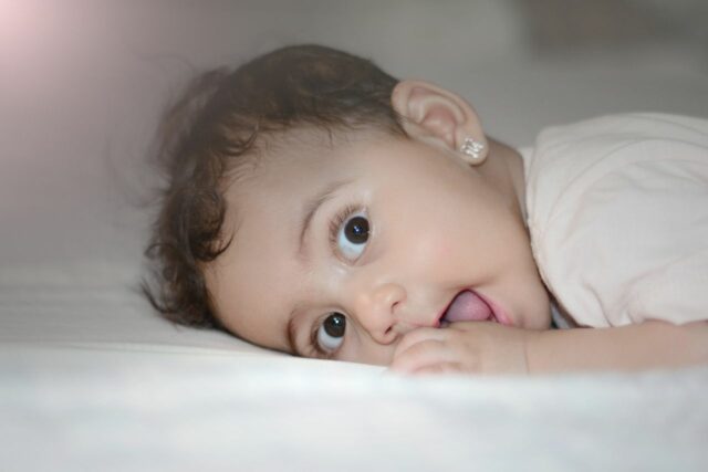 bébé métis cheveux soins-Baby journal
