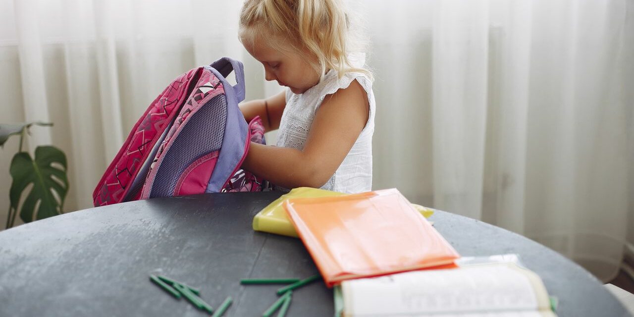 Premier Cartable de Maternelle : Liste Complète et Marques Recommandées