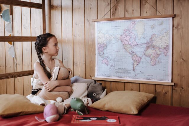 lit cabane enfant 2 ans transition-Baby journal
