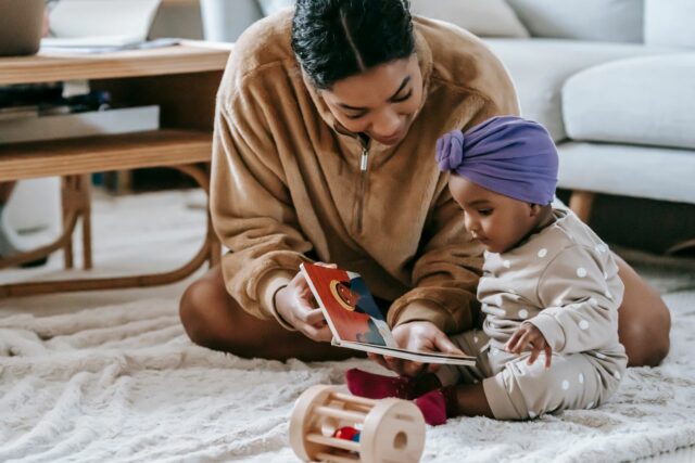 livre bilingue bébé sélection-Baby journal