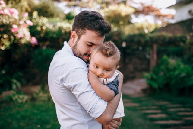 relation père fils masculinité-Baby journal