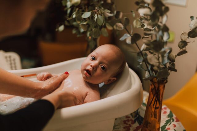 siège de bain bébé sécurité-Baby journal